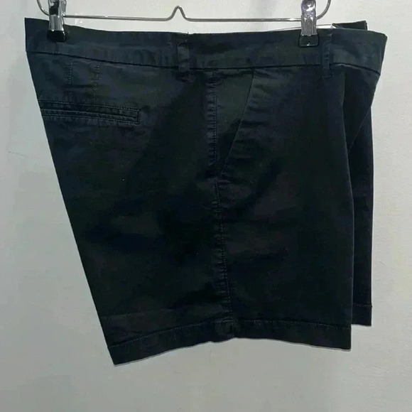 Old Navy Shorts Size 16 - Picture 3 of 5